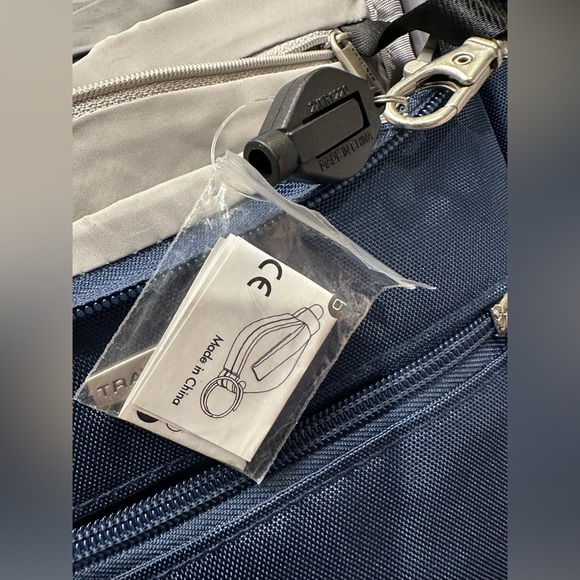 NEW Travelon Classic Convertible Backpack / Shoulder Bag for Traveling Security - Picture 13 of 13